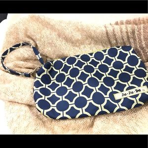 💙💚EUC JU JU BE ROYAL ENVY BE QUICK💙💚